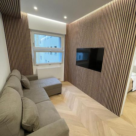 Bilocale Luxury A 50 Mt Dalla Stazione Di Milano Exterior photo