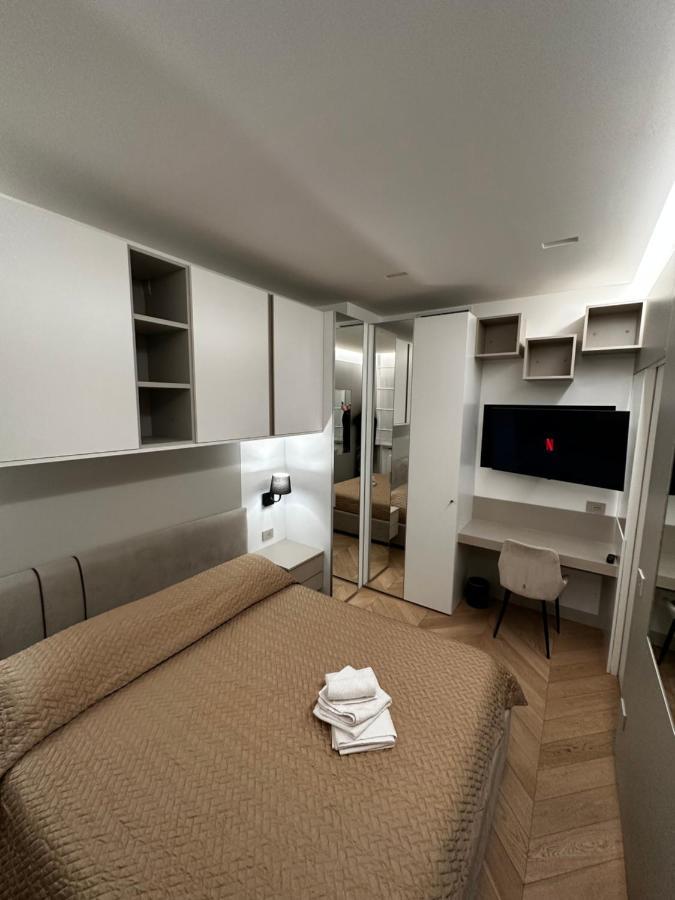 Bilocale Luxury A 50 Mt Dalla Stazione Di Milano Exterior photo