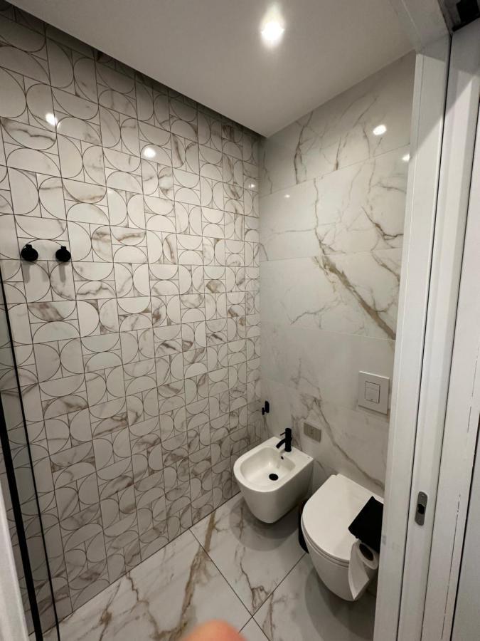 Bilocale Luxury A 50 Mt Dalla Stazione Di Milano Exterior photo